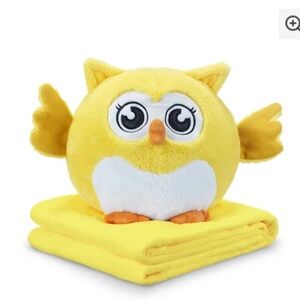 Hoo Hoo chick pillow toy in yellow.